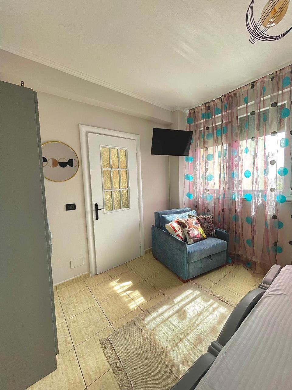 Flex Apartment Tiran Dış mekan fotoğraf