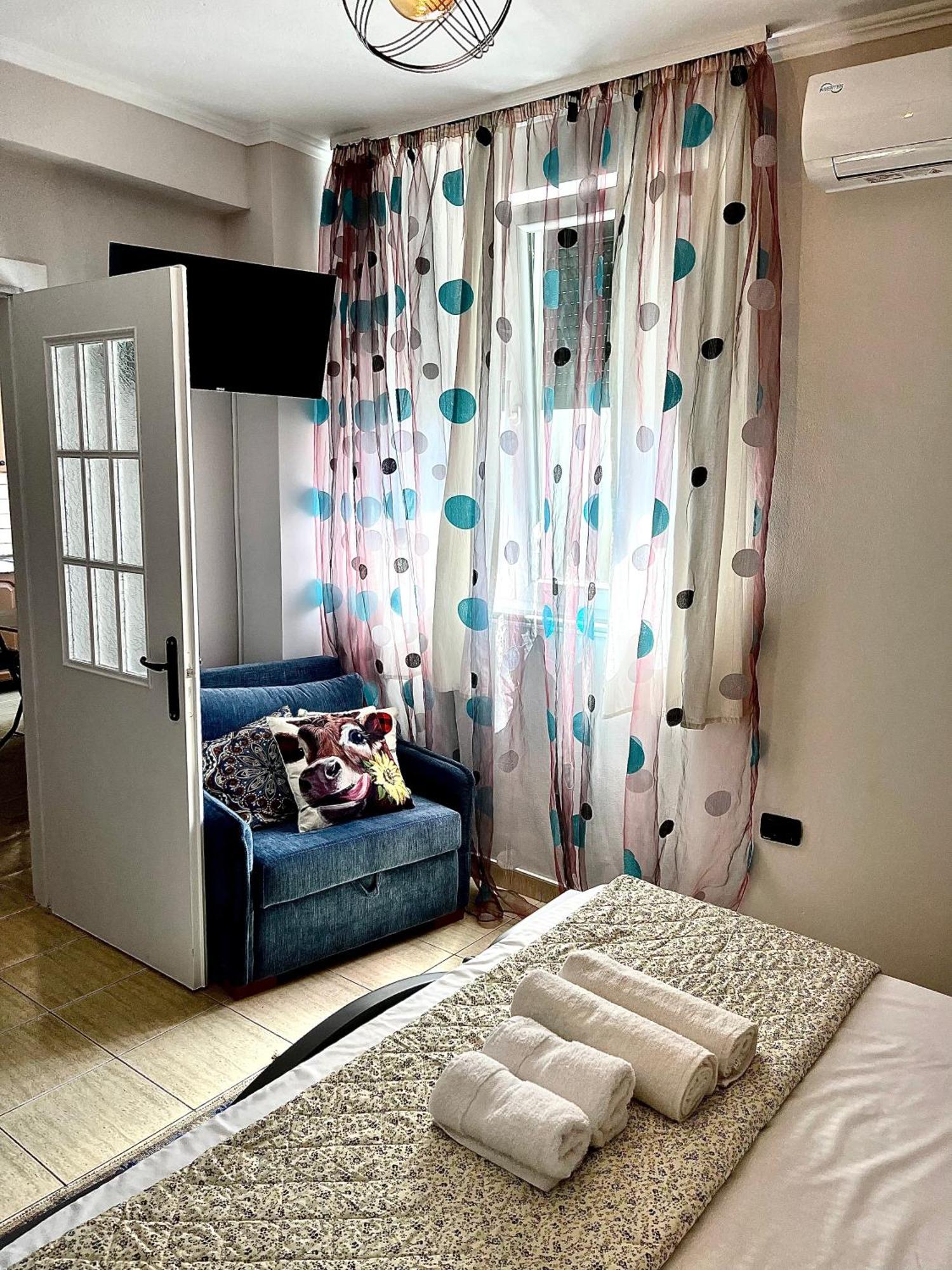 Flex Apartment Tiran Dış mekan fotoğraf